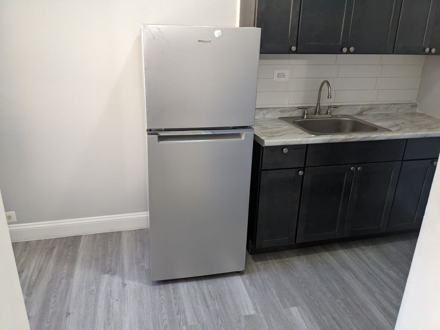 Chicago Apartment: 4600 - 4608 N. Beacon St.