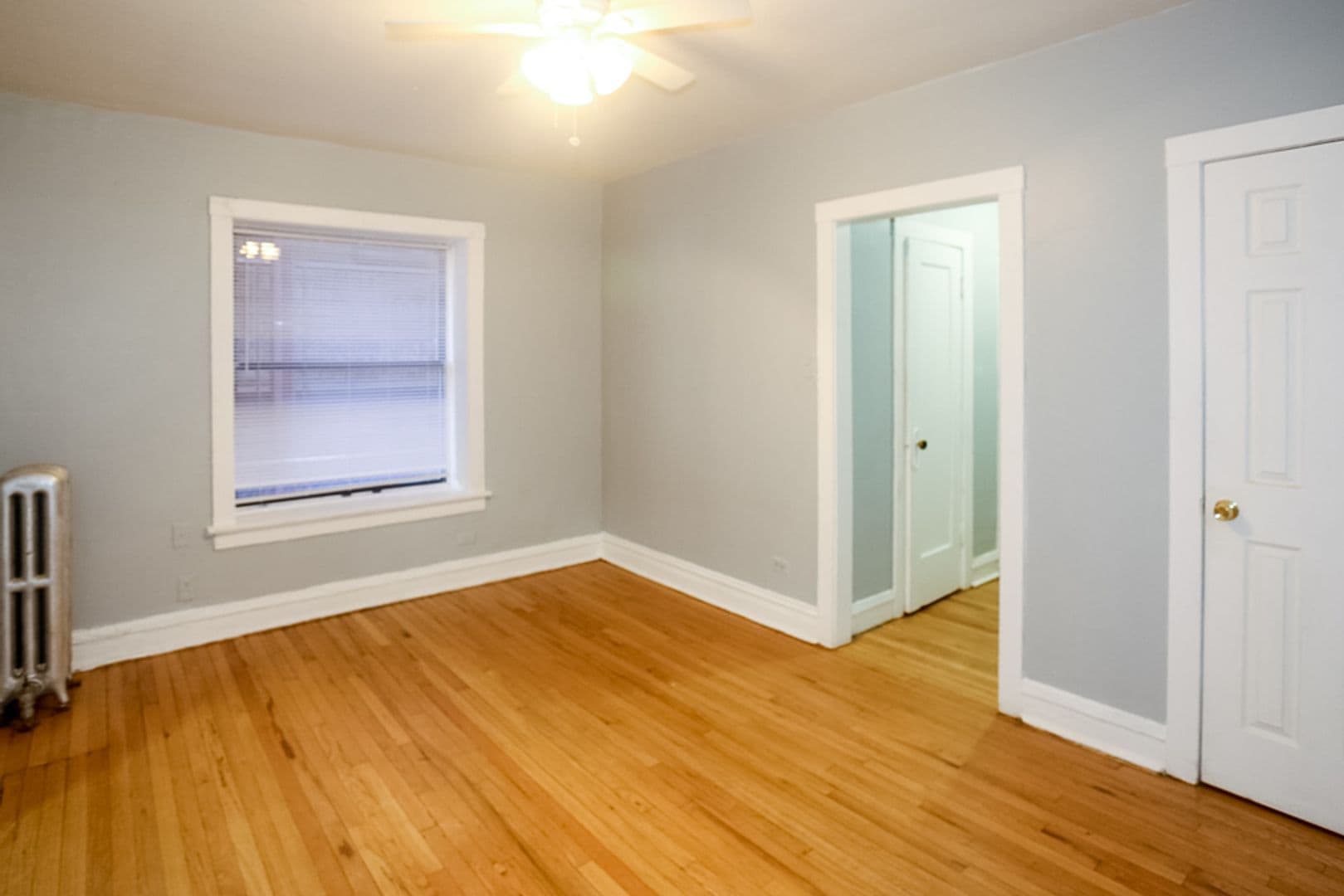 Chicago Apartment: 4600 - 4608 N. Beacon St.