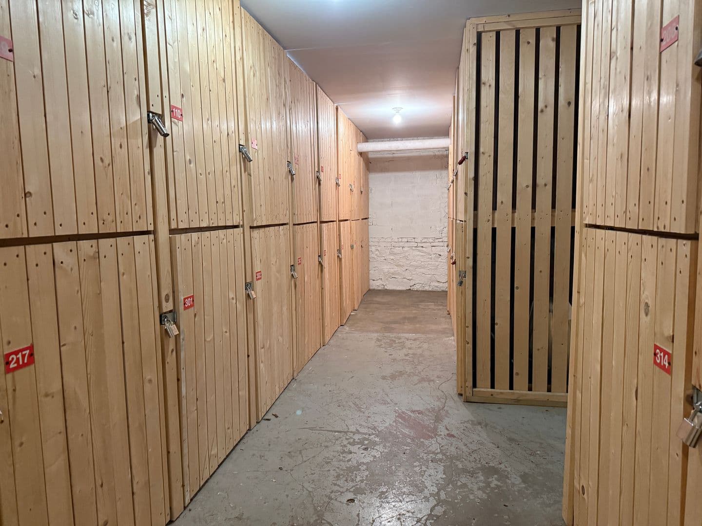 Chicago Apartment: 4700 N Racine Ave