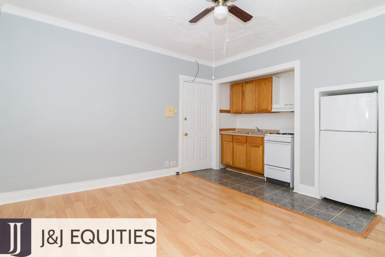 Chicago Apartment: 4735 N. Beacon