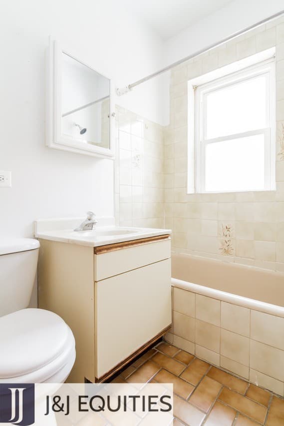 Chicago Apartment: 4501 - 4515 N. Malden
