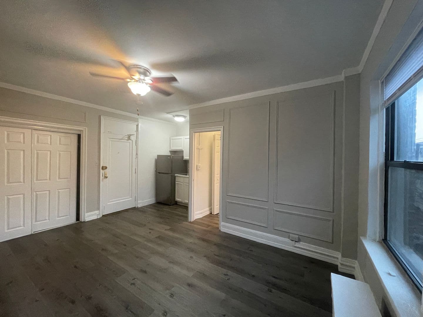 Chicago Apartment: 434 W. Wellington Ave