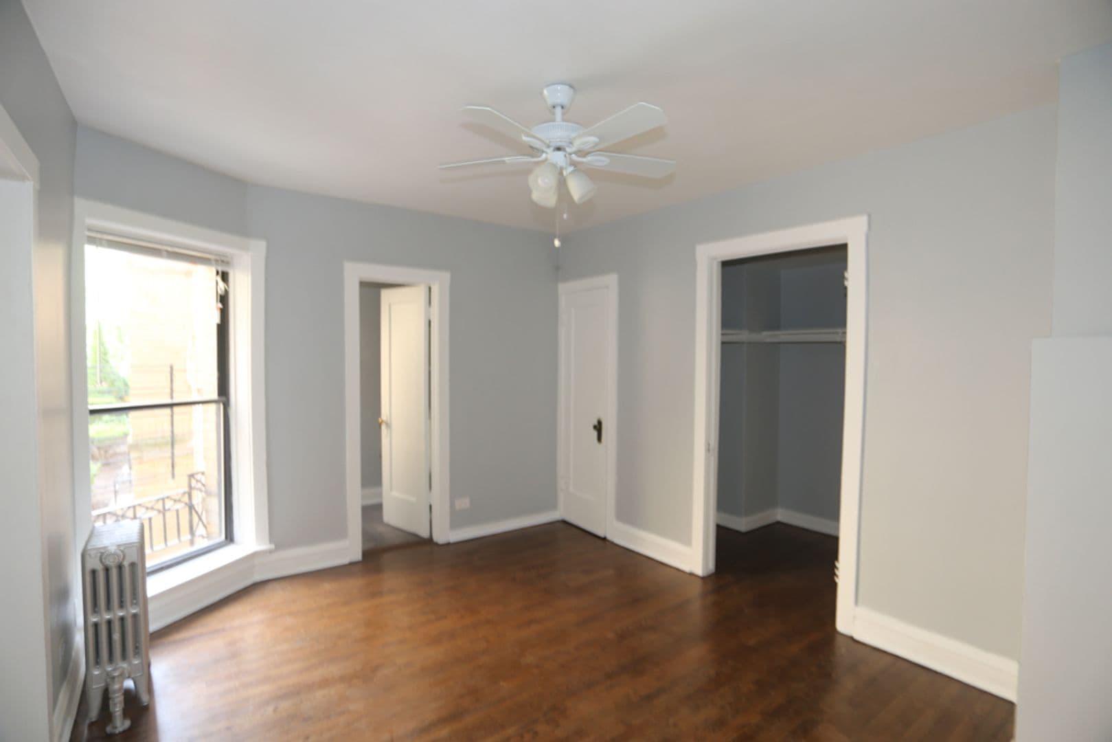 Chicago Apartment: 4600 - 4608 N. Beacon St.