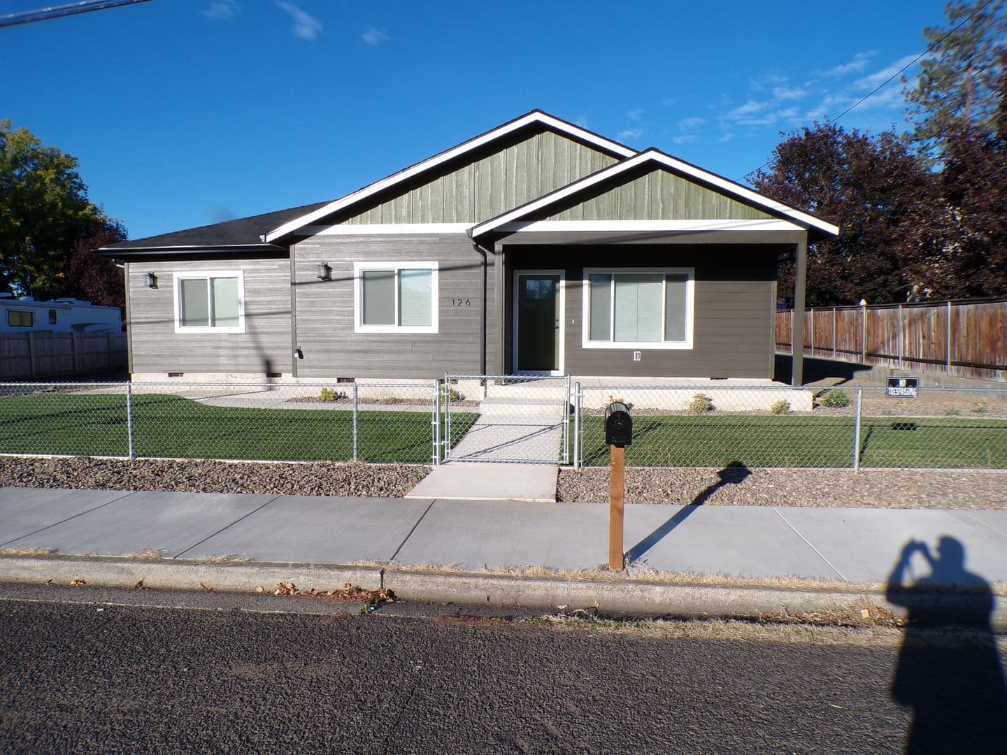 Eagle Point House: 126 Lorraine Ave