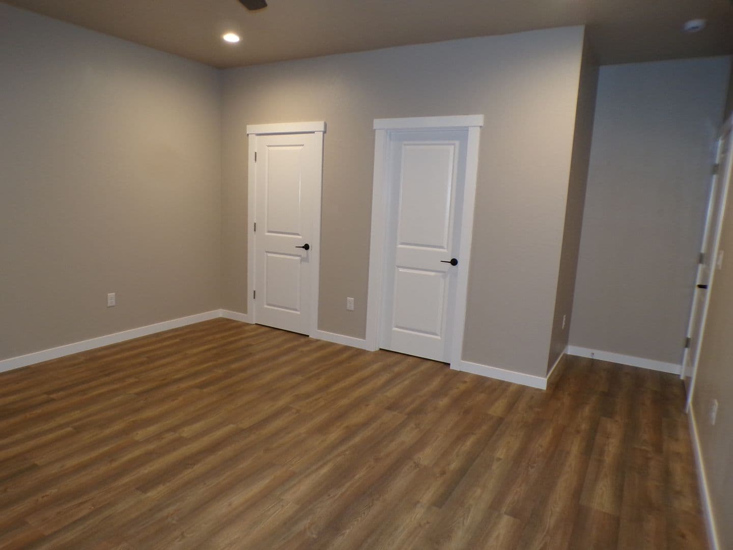 Eagle Point House: 126 Lorraine Ave
