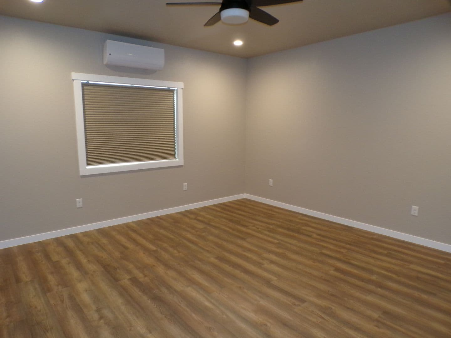 Eagle Point House: 126 Lorraine Ave