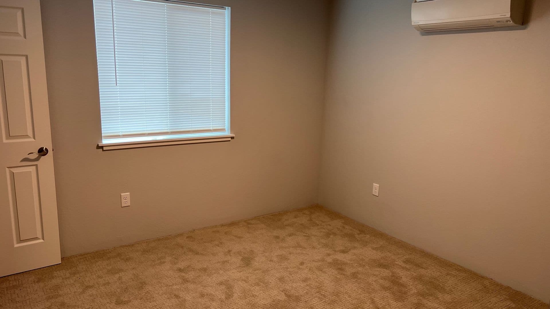 Phoenix Townhome: 610 N Main St. -5C