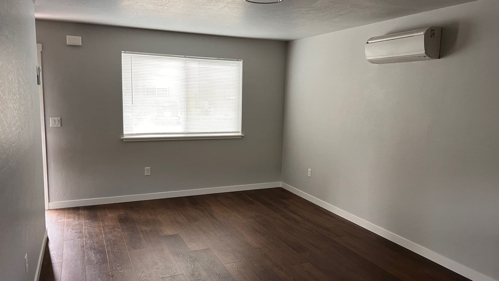 Phoenix Townhome: 610 N Main St. -5C