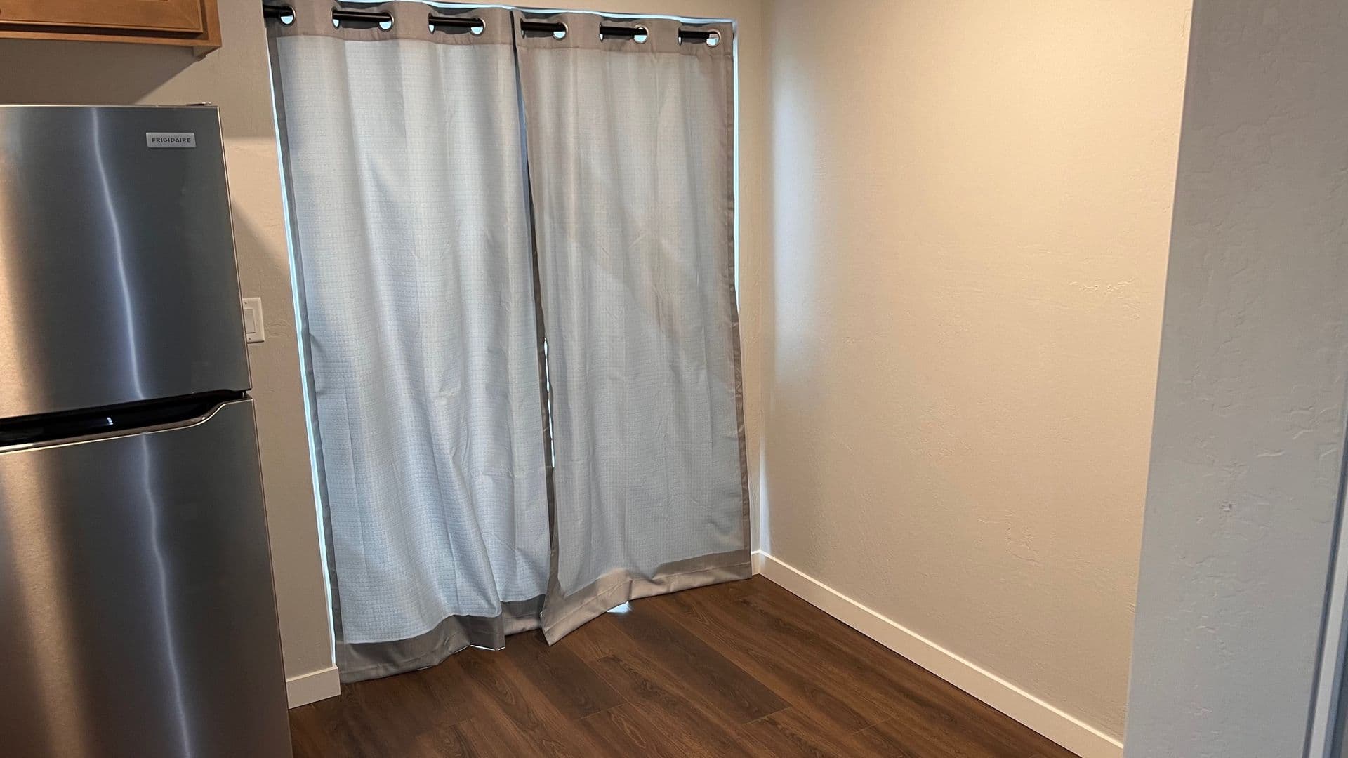 Phoenix Townhome: 610 N Main St. -5C