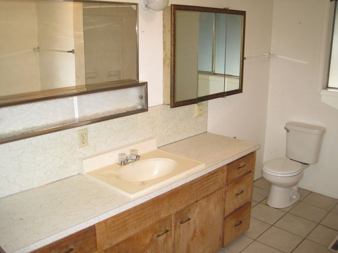Ashland House: 159 Wightman St.