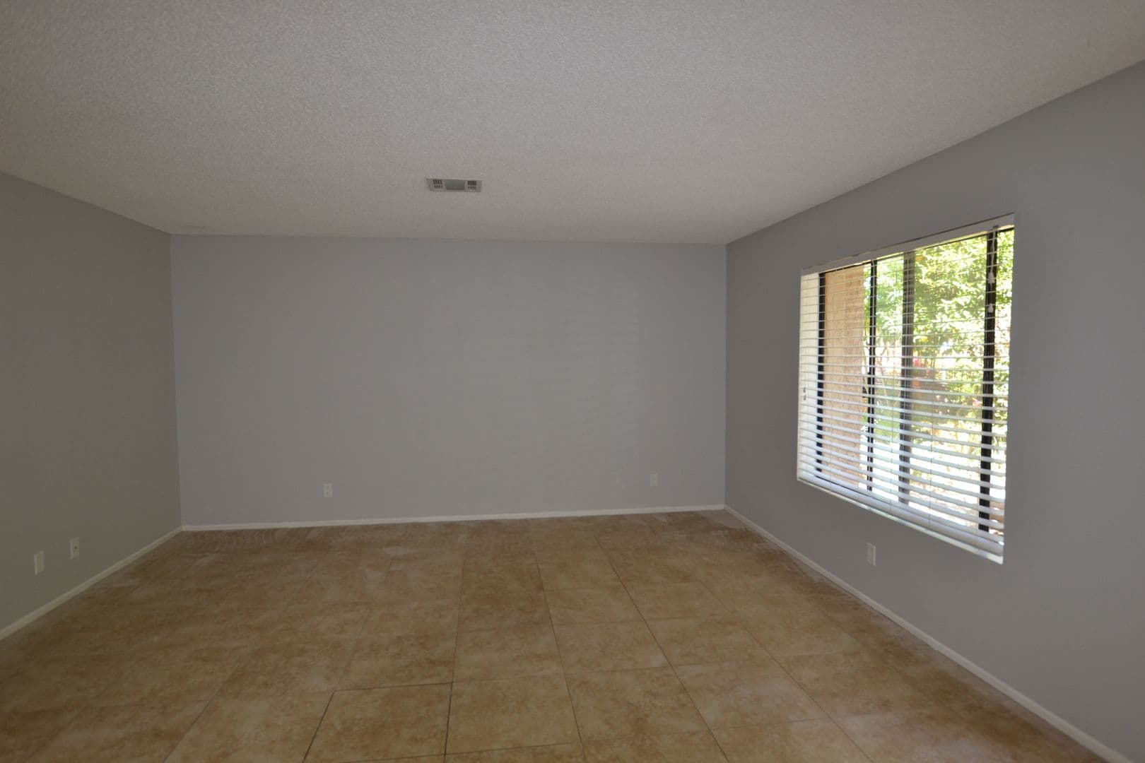 Palm Springs Apartment: 2636 N. Indian Canyon Dr.