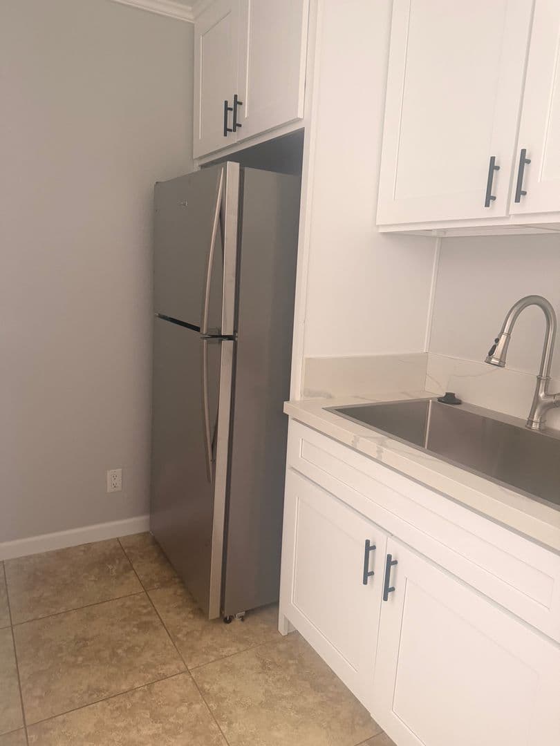 Palm Springs Apartment: 2636 N. Indian Canyon Dr.