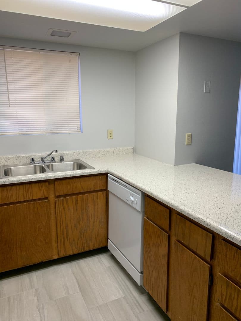 Palm Desert Apartment: 77-901 Dudley Dr.
