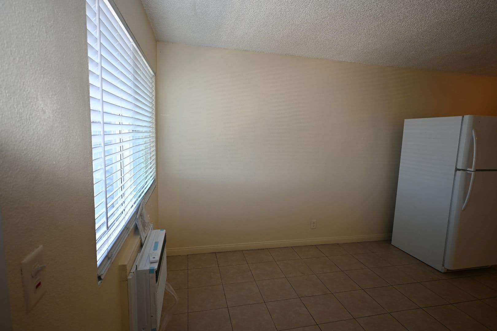 North Las Vegas Condo: 3021 E Carey Ave Unit 5