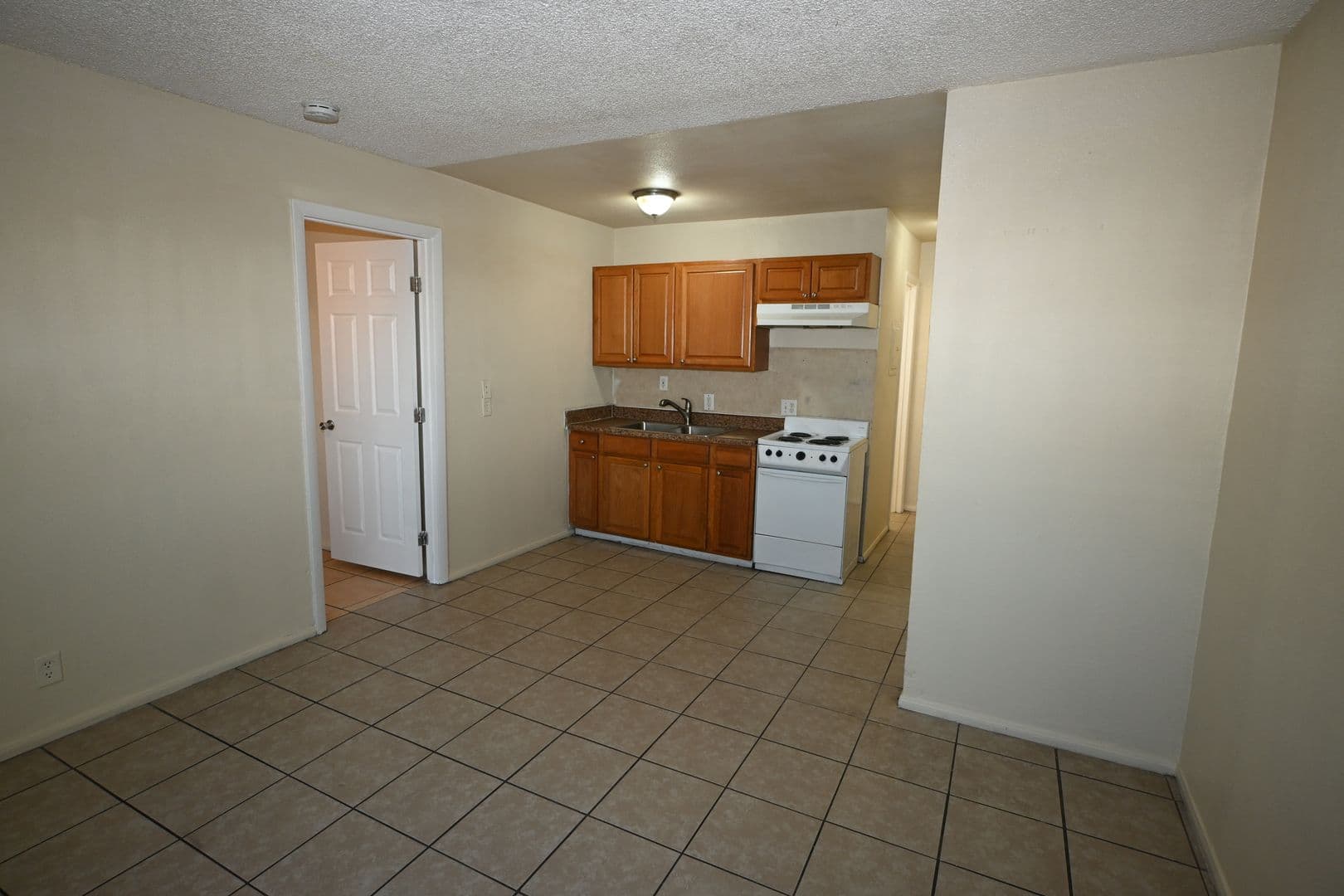 North Las Vegas Condo: 3021 E Carey Ave Unit 6