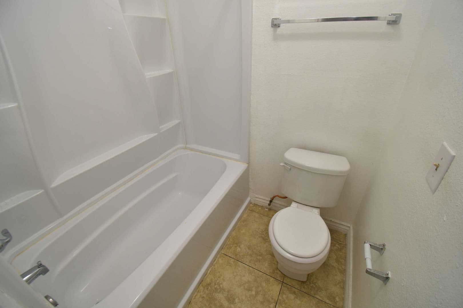Henderson Condo: 303 EASTMINISTER CT #2