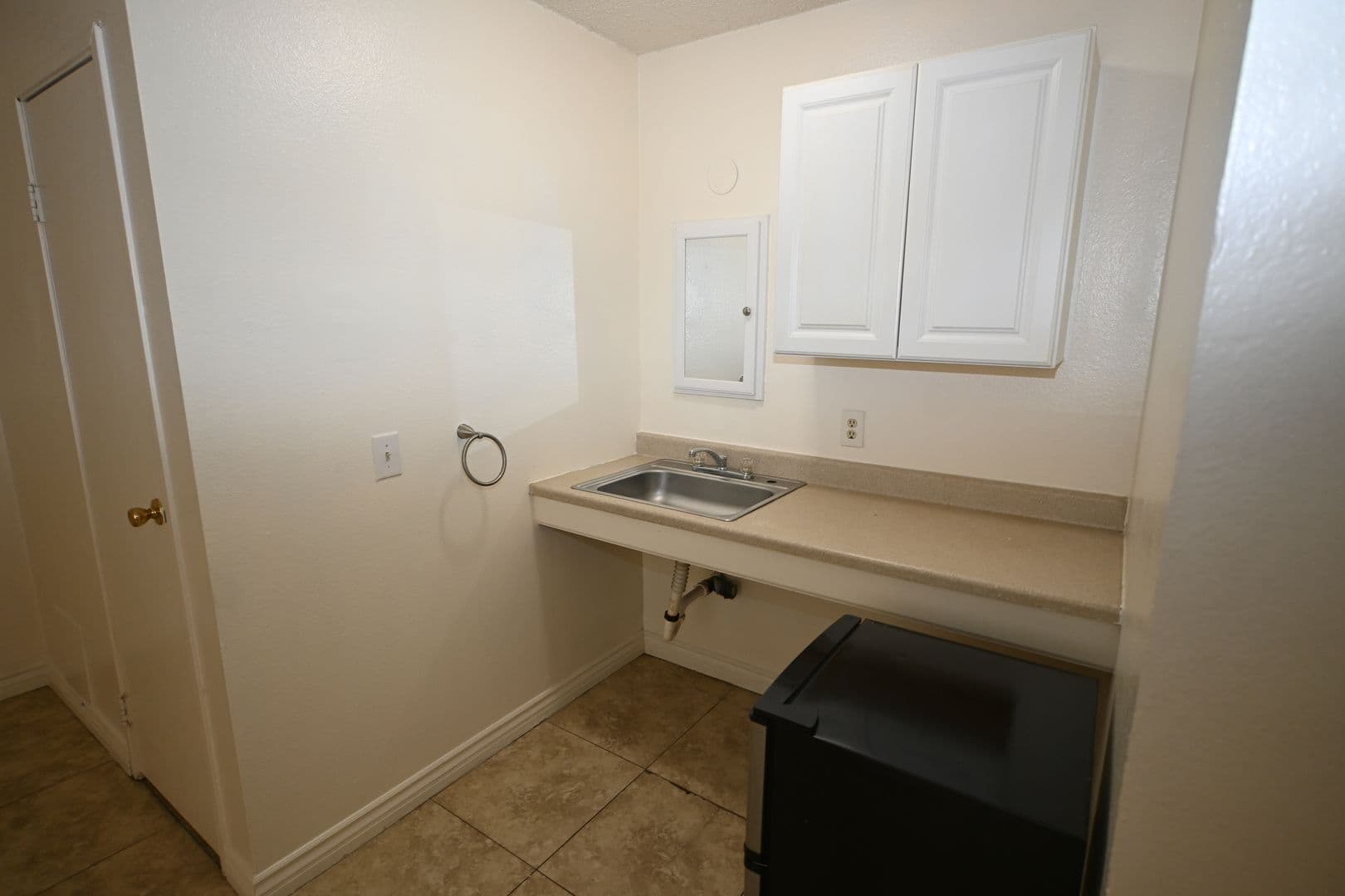 Henderson Condo: 303 EASTMINISTER CT #2