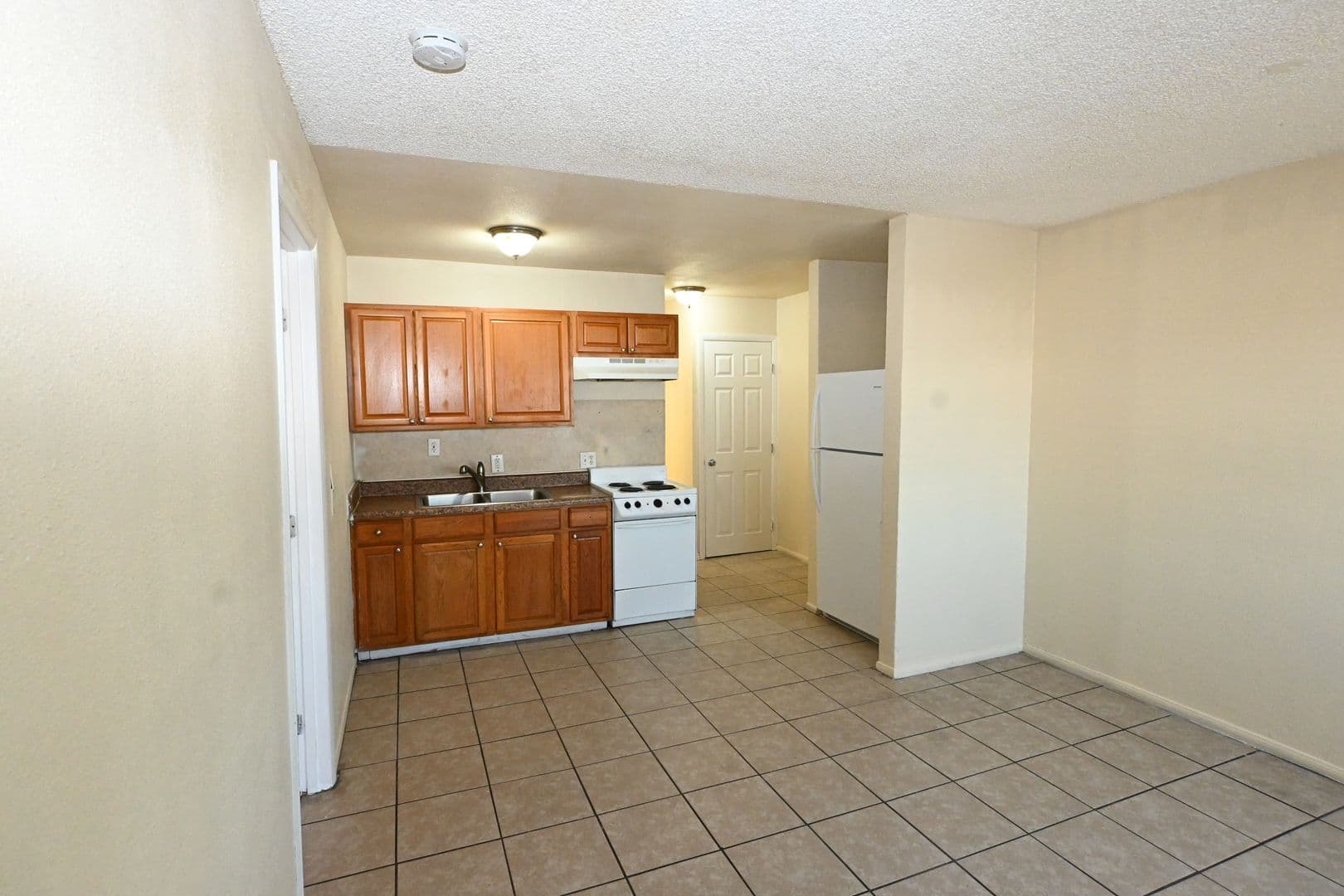 North Las Vegas Condo: 3021 E Carey Ave Unit 6