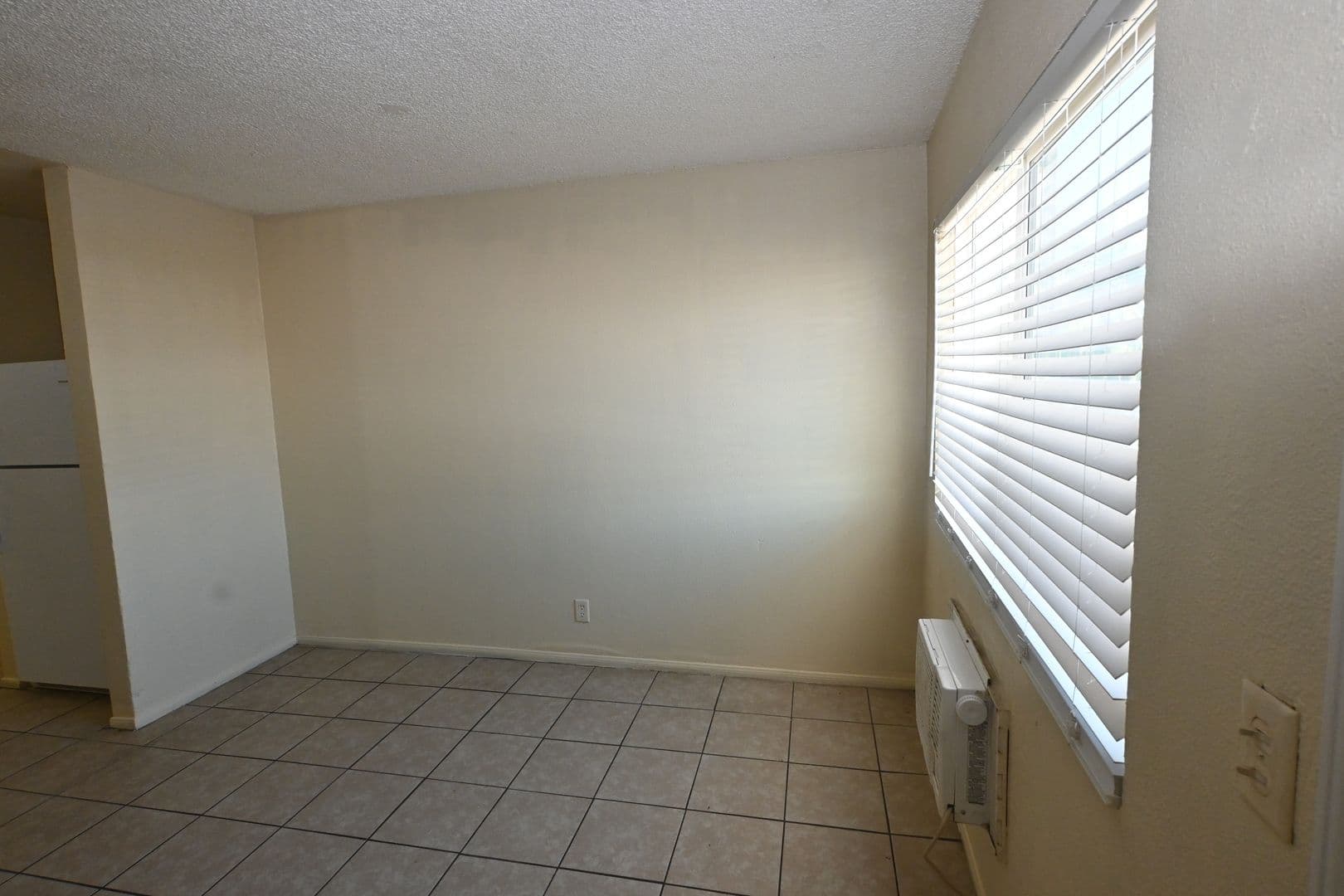 North Las Vegas Condo: 3021 E Carey Ave Unit 6