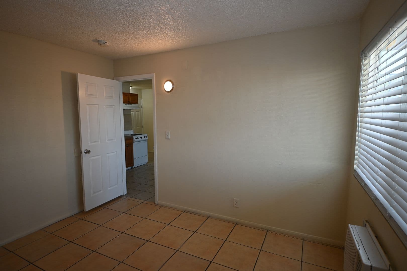 North Las Vegas Condo: 3021 E Carey Ave Unit 6