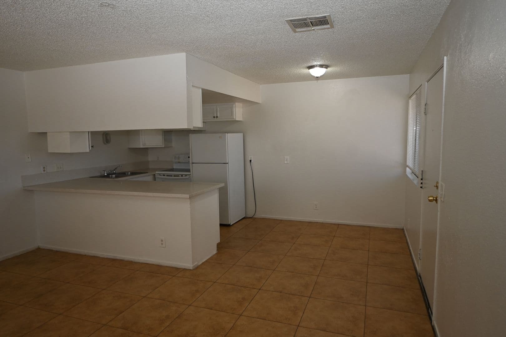 HENDERSON Condo: 302 EASTMINISTER CT #A