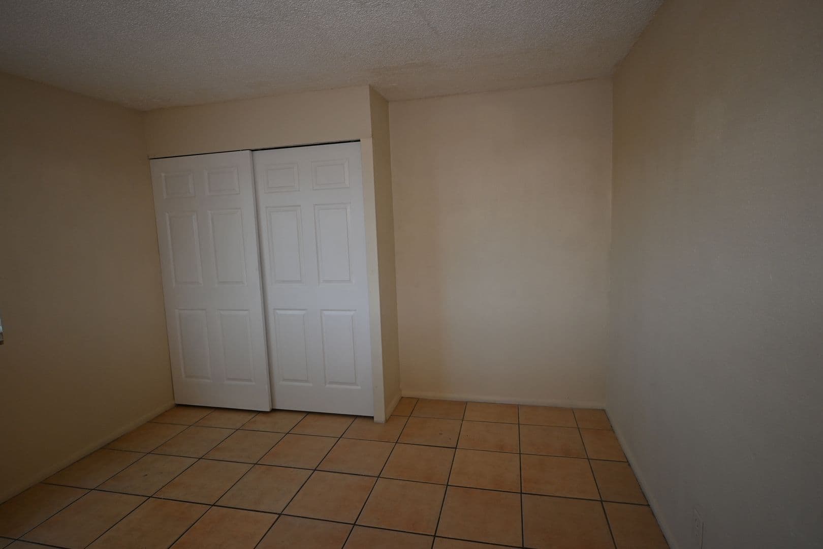 North Las Vegas Condo: 3021 E Carey Ave Unit 6