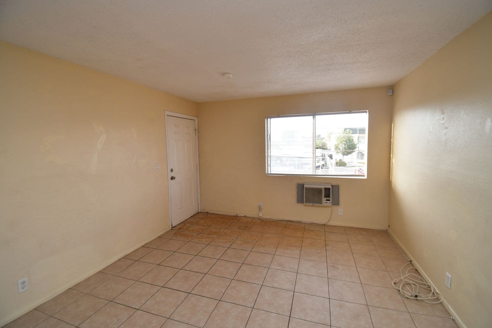 North Las Vegas Condo: 3021 E Carey Ave Unit 4