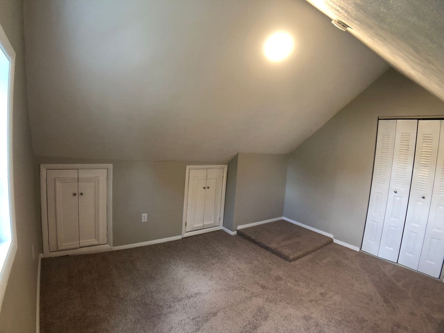Washington Apartment: 562 - 564 East Maiden St.