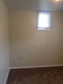 Washington Apartment: 562 - 564 East Maiden St.