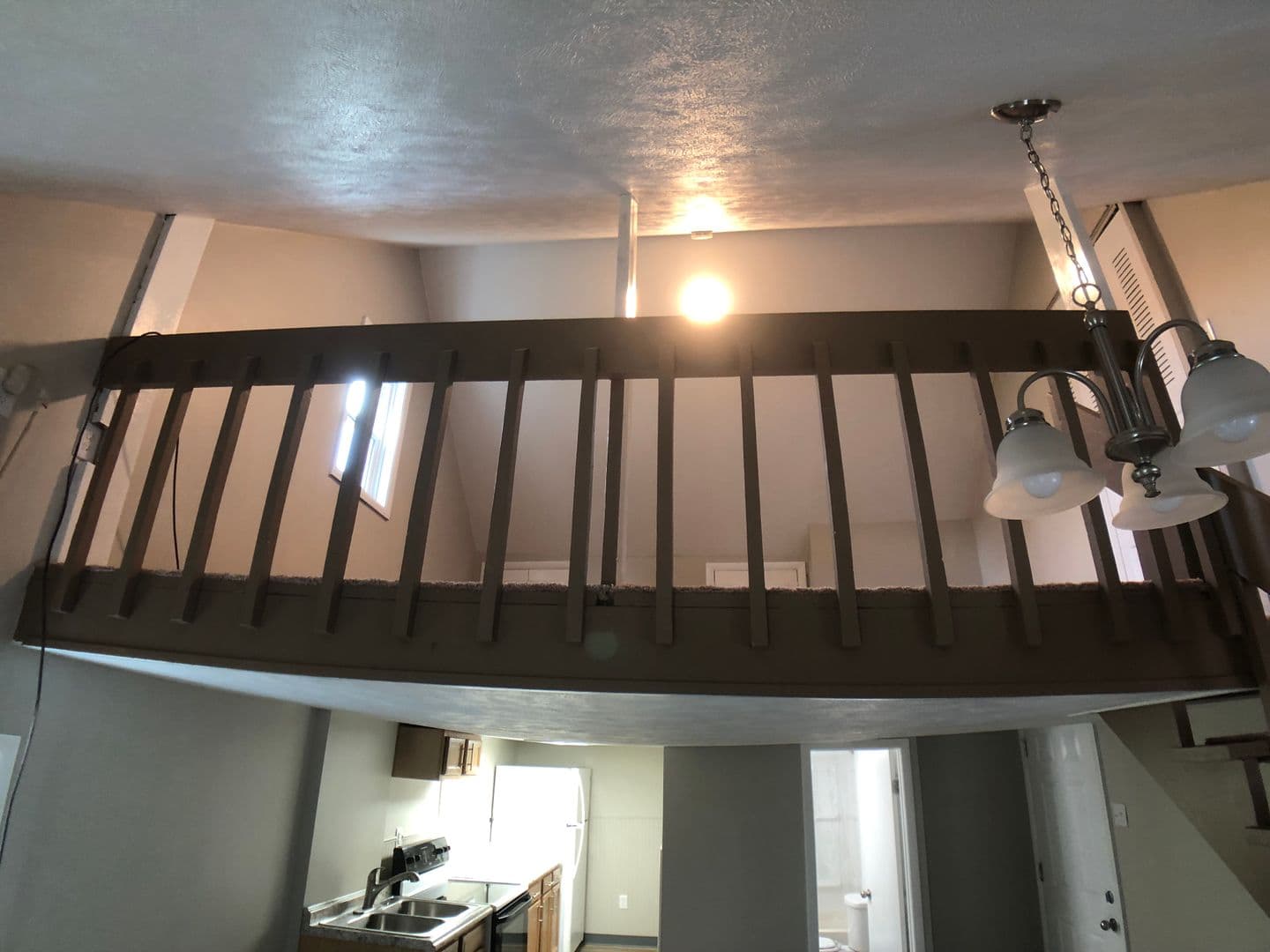 Washington Apartment: 562 - 564 East Maiden St.