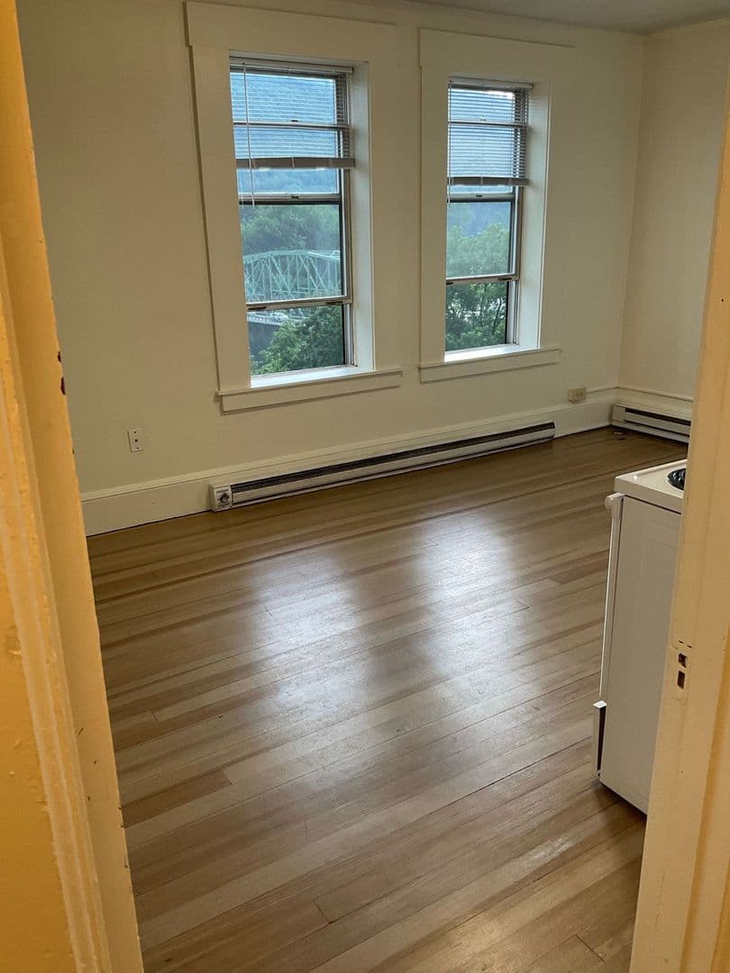 Brattleboro Apartment: 79-93 Main St 79-93M