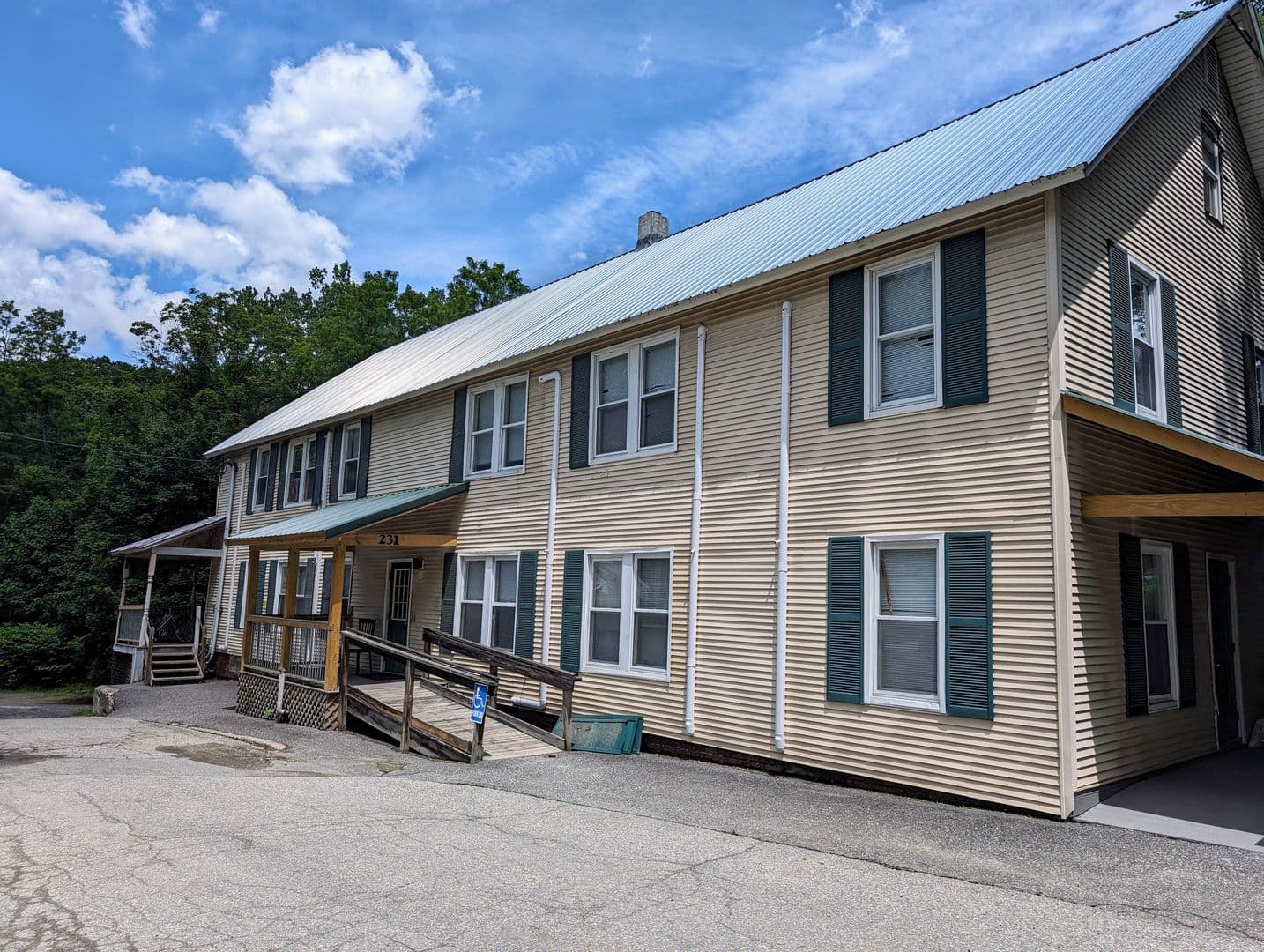 Brattleboro Apartment: 231 Birge Street 231B