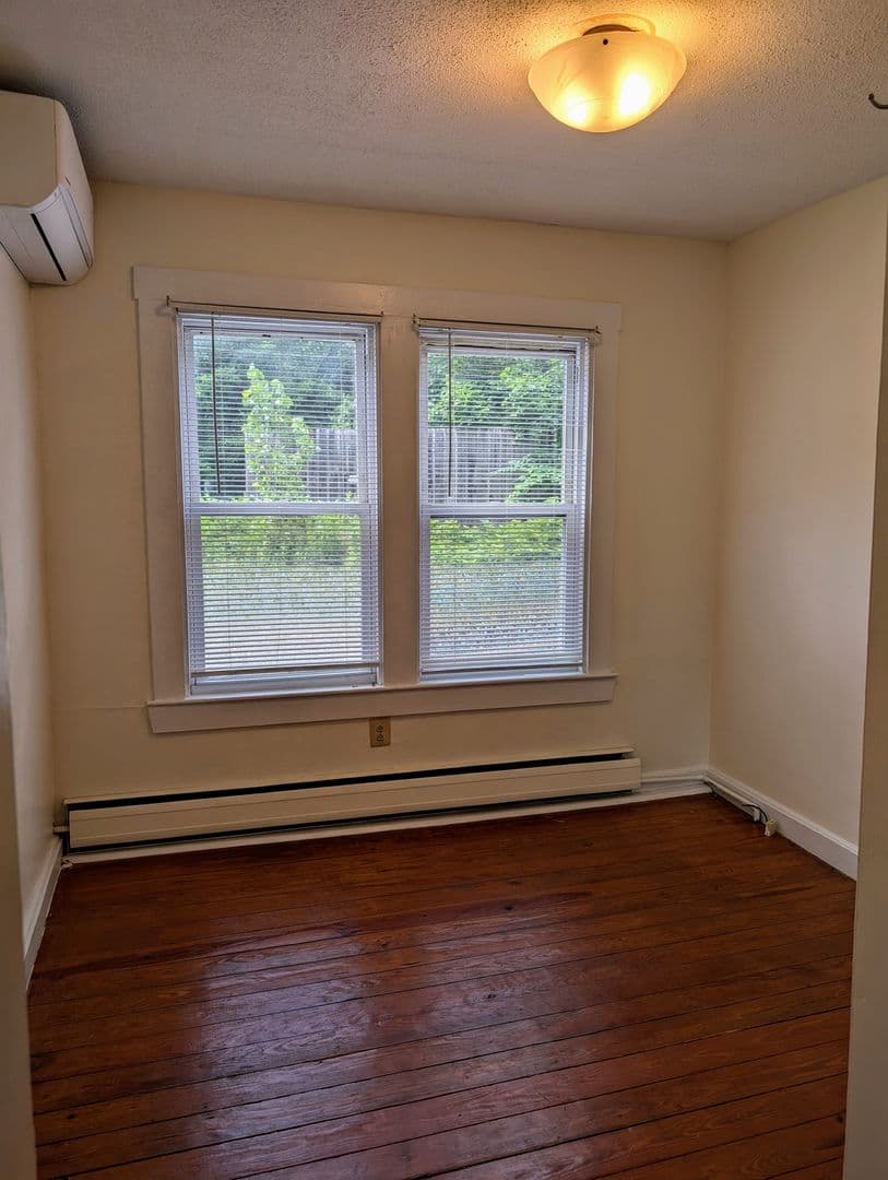 Brattleboro Apartment: 231 Birge Street 231B