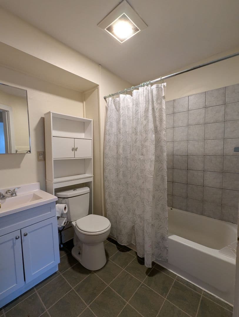 Brattleboro Apartment: 21 Clark St 21CL