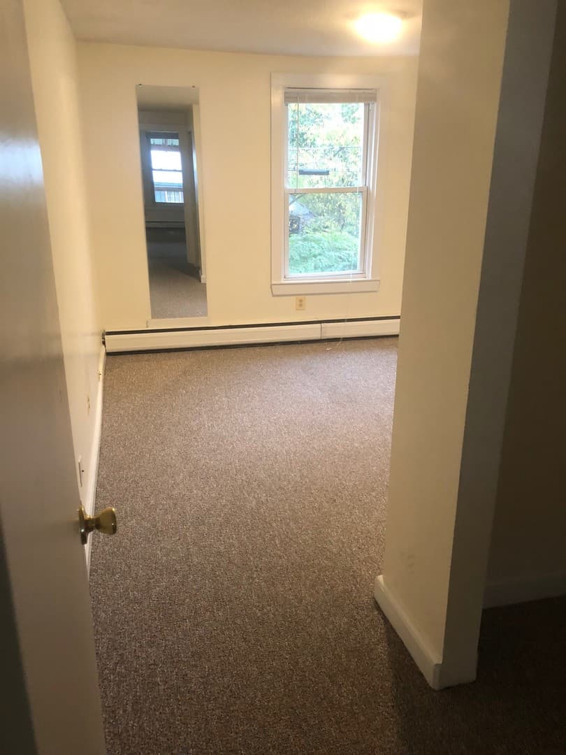 Brattleboro Apartment: 231 Birge Street 231B