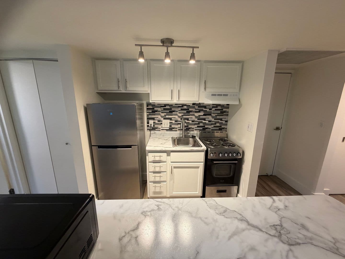 Milwaukee Apartment: 7300 W Dean Rd