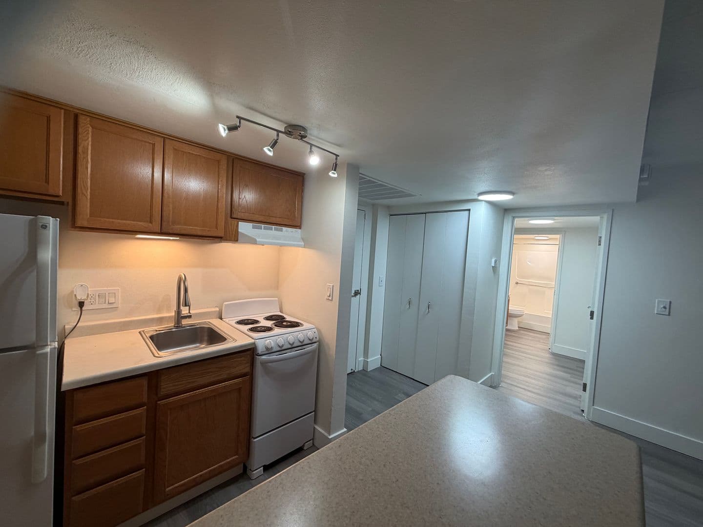 Milwaukee Apartment: 7290 W Dean Rd