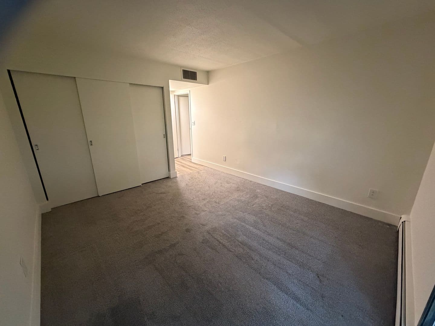 Milwaukee Apartment: 7300 W Dean Rd