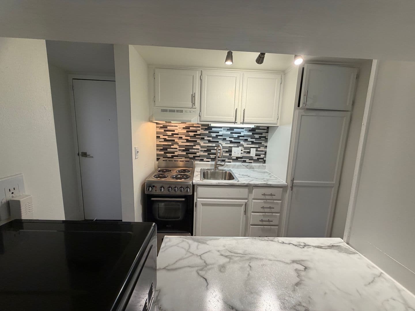 Milwaukee Apartment: 7300 W Dean Rd
