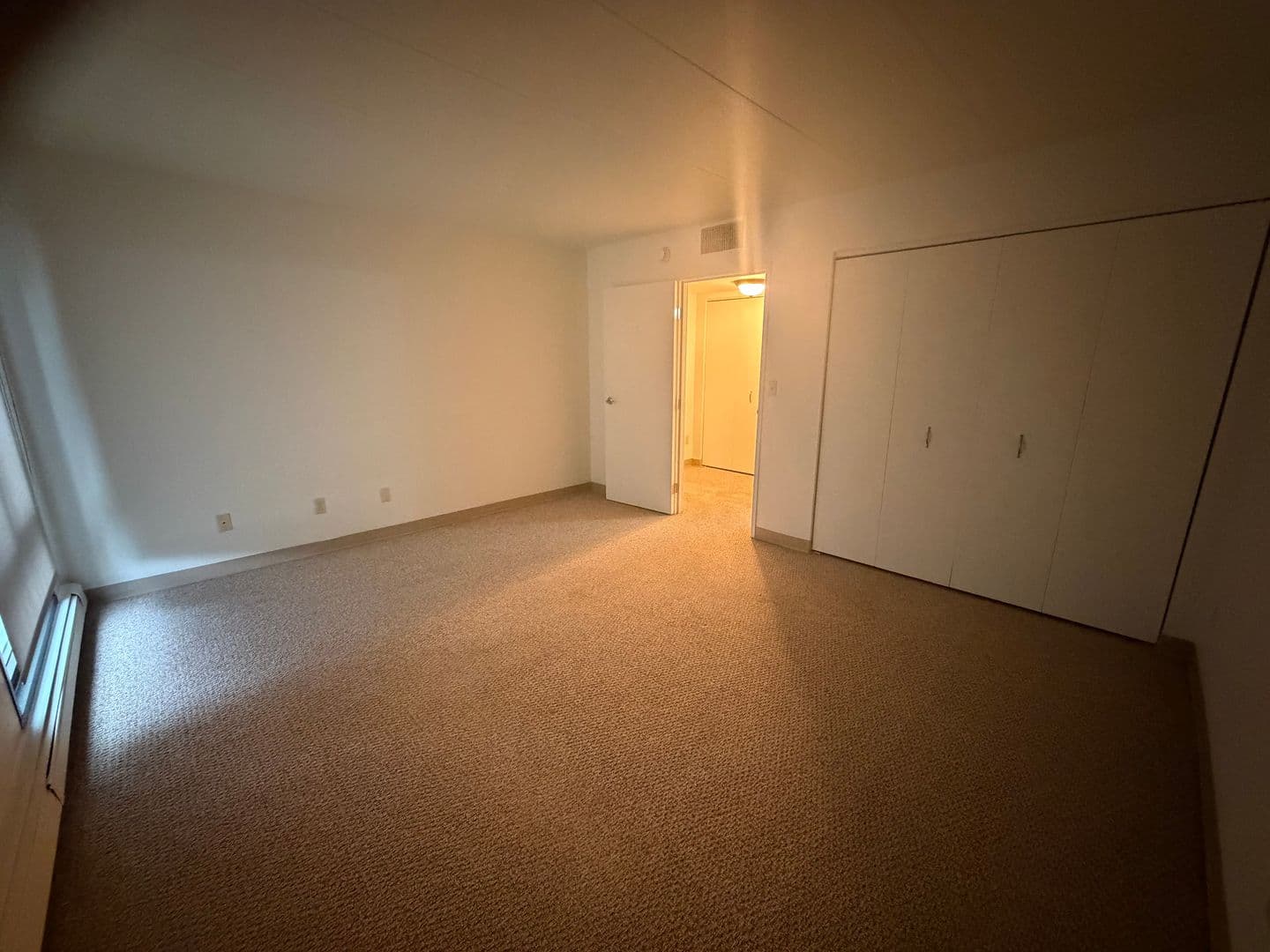 Milwaukee Apartment: 7290 W Dean Rd