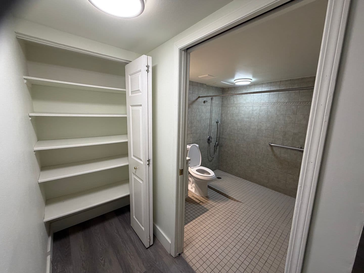 Milwaukee Apartment: 7300 W Dean Rd