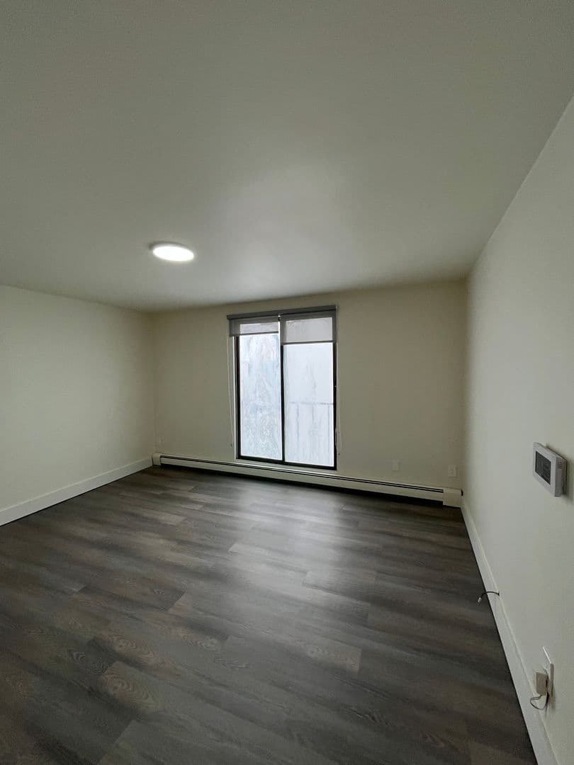 Milwaukee Apartment: 7290 W Dean Rd
