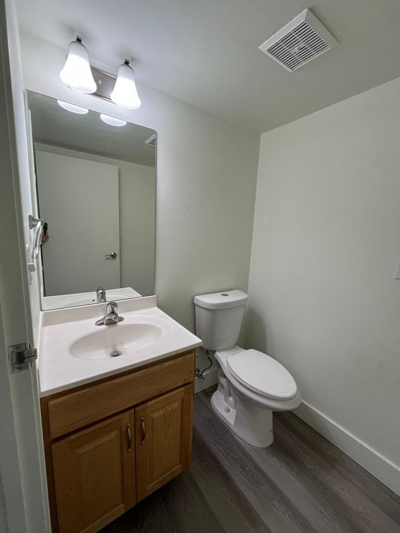 Milwaukee Apartment: 7290 W Dean Rd