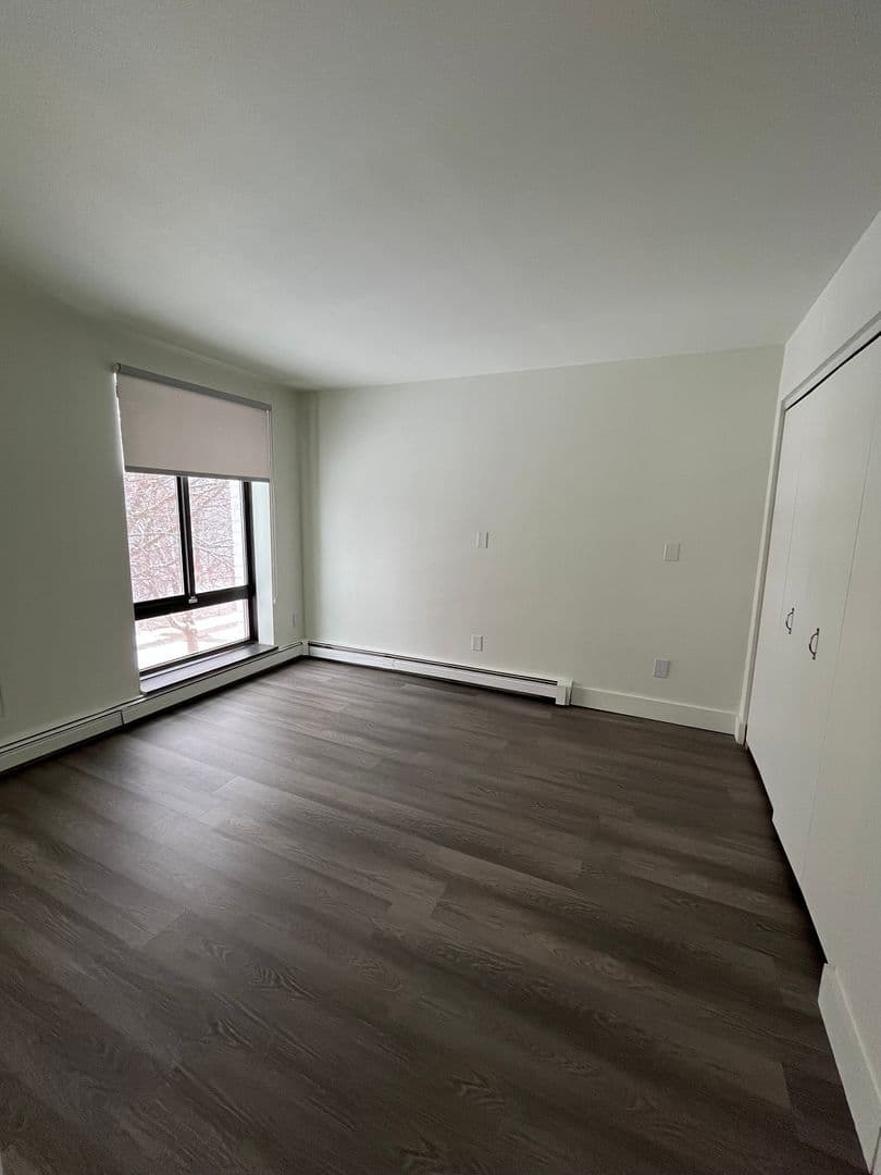 Milwaukee Apartment: 7290 W Dean Rd