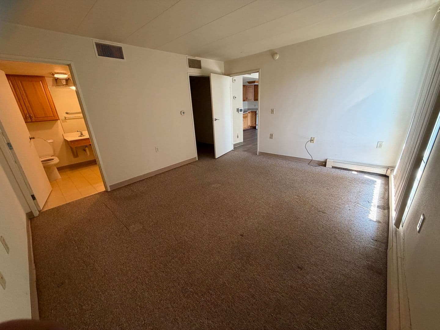 Milwaukee Apartment: 7290 W Dean Rd