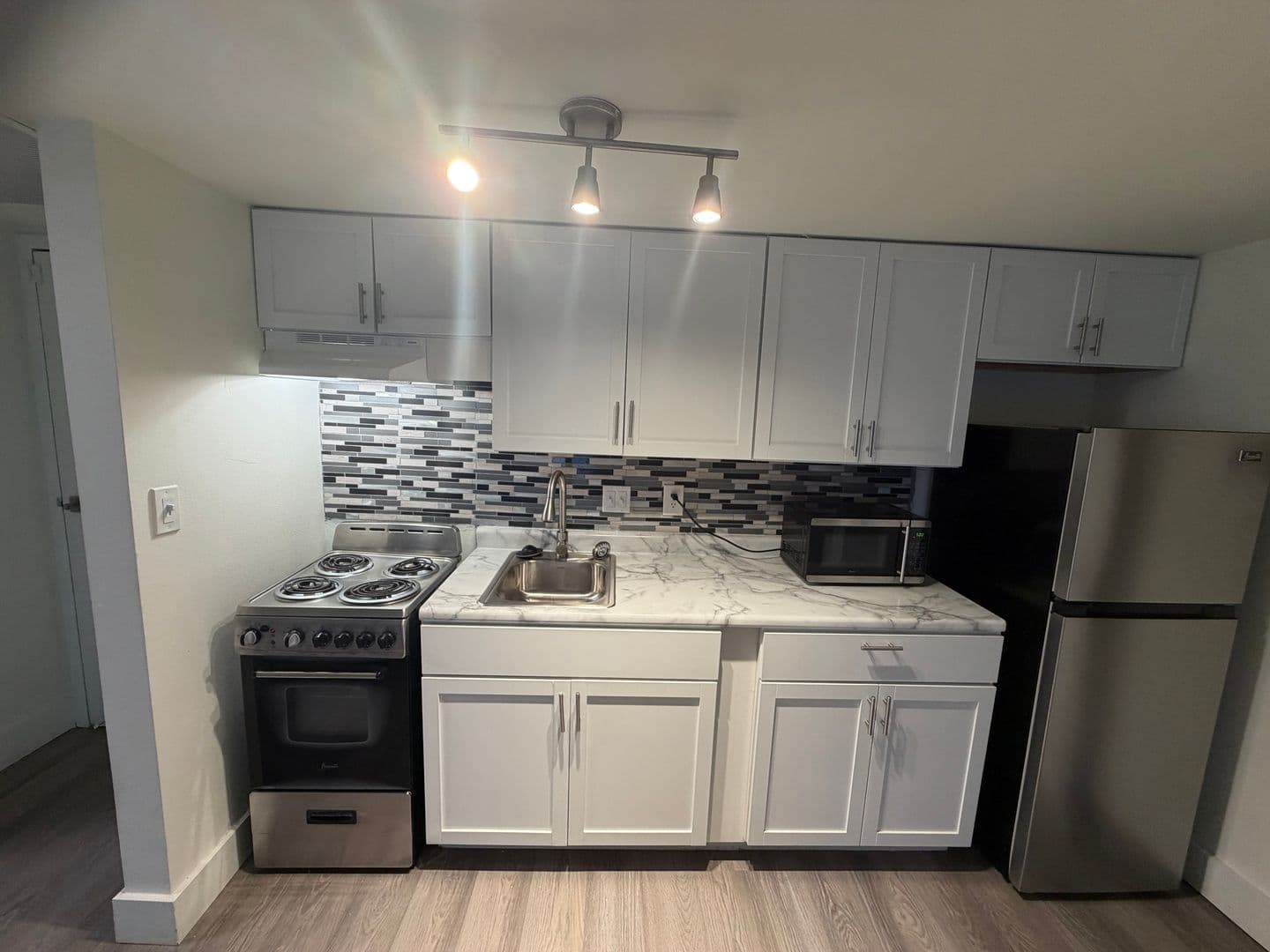 Milwaukee Apartment: 7300 W Dean Rd