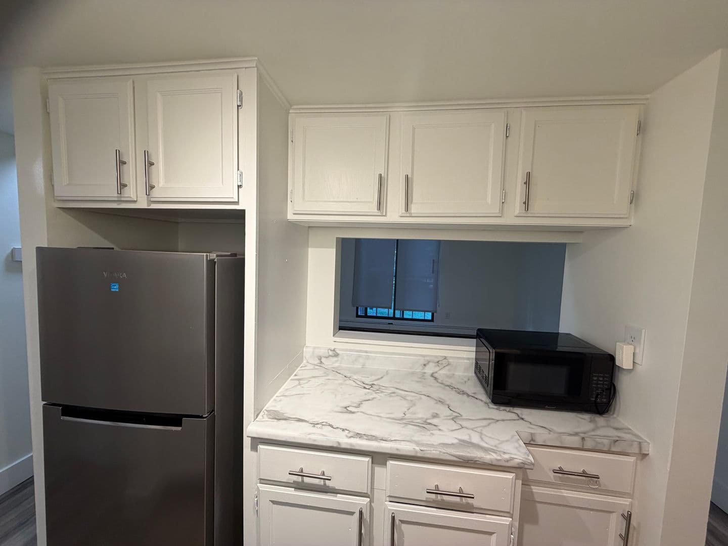 Milwaukee Apartment: 7300 W Dean Rd