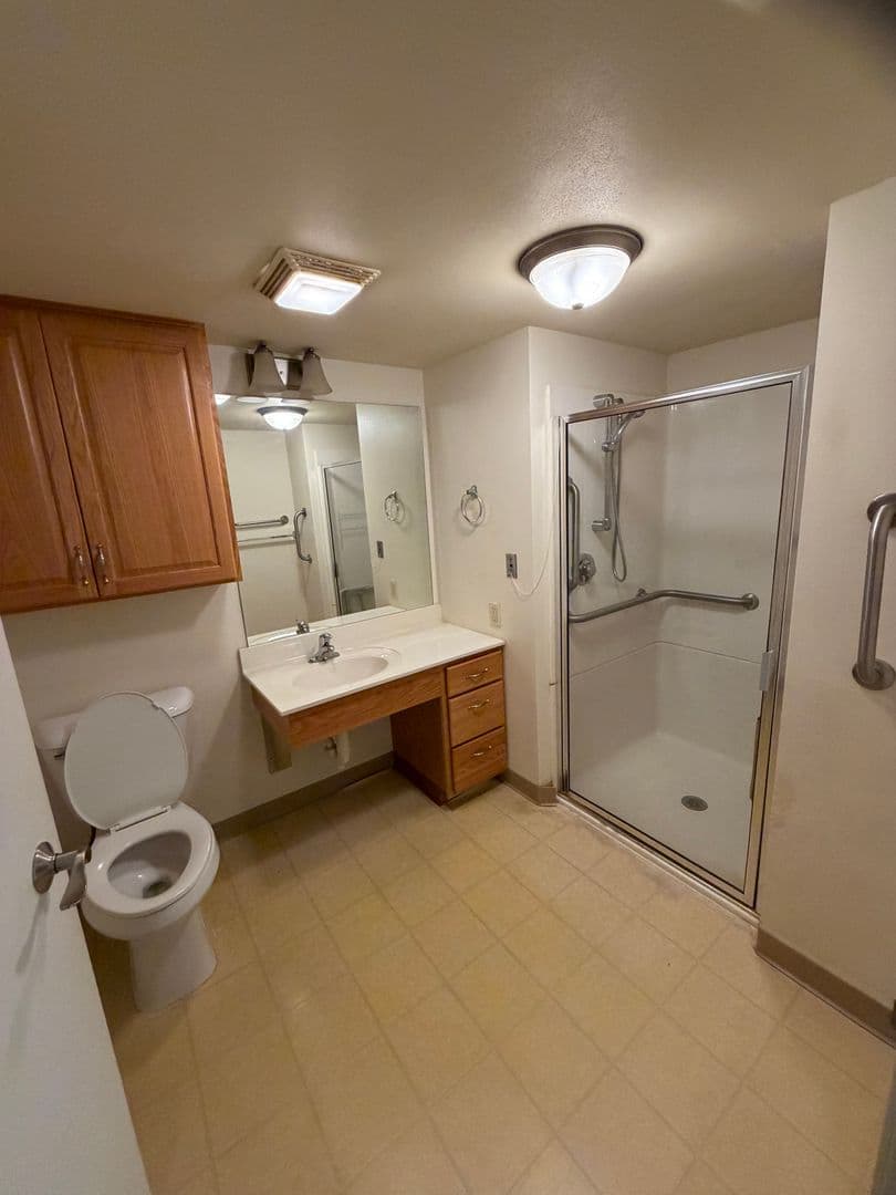 Milwaukee Apartment: 7290 W Dean Rd