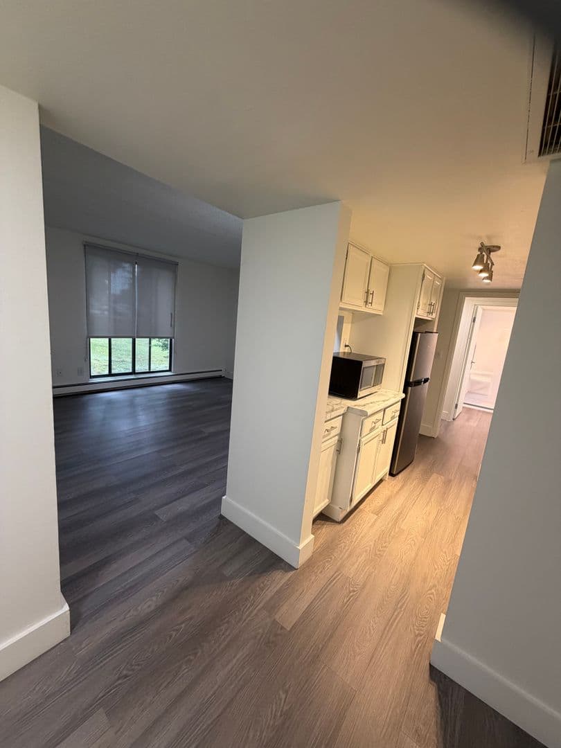 Milwaukee Apartment: 7300 W Dean Rd