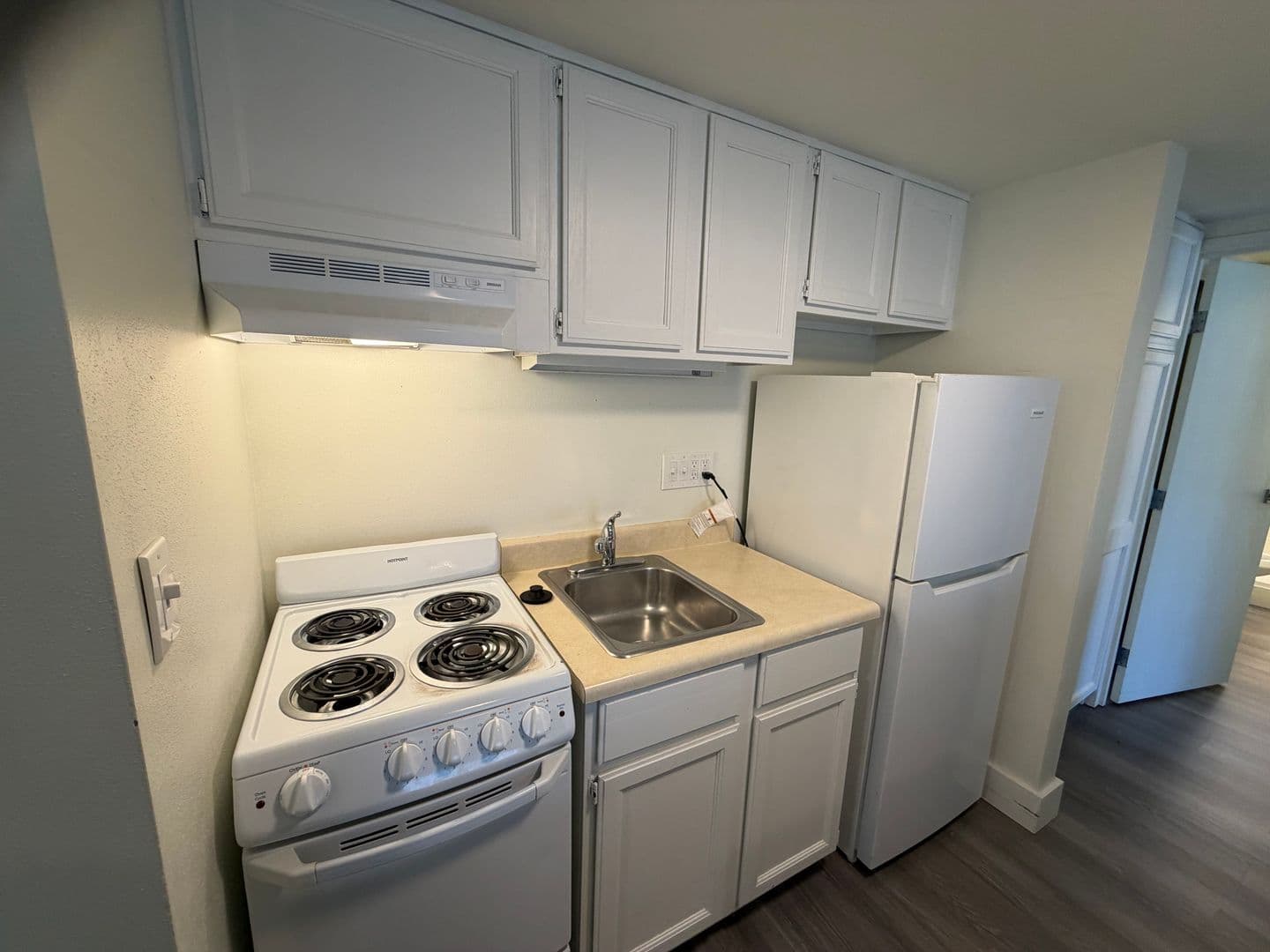 Milwaukee Apartment: 7290 W Dean Rd